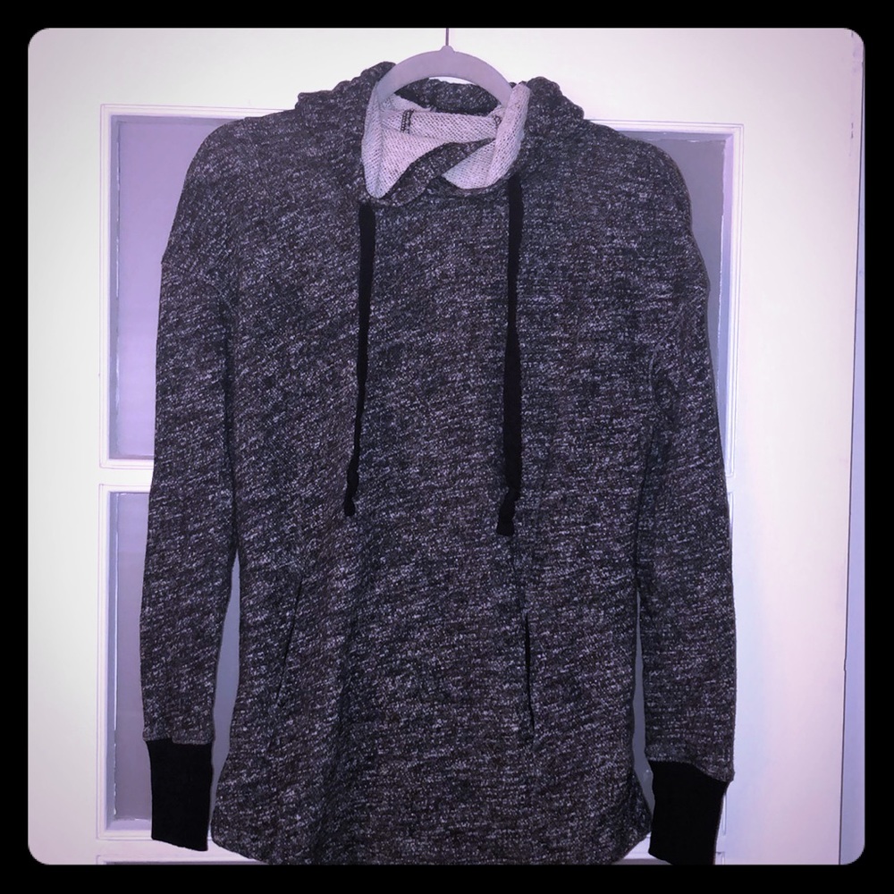 Black and gray hoodie